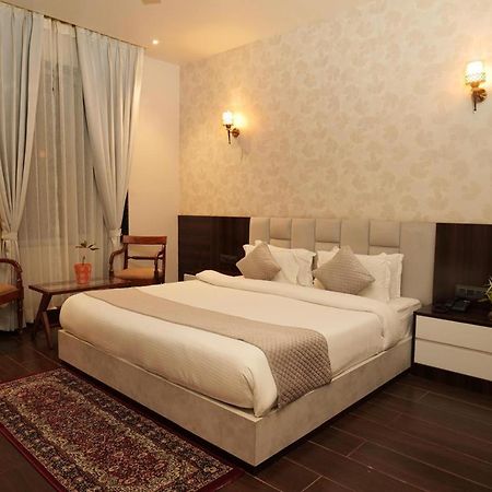 Hotel Northview Park By Lycoris !! Top Rated & Most Awarded Property In Tricity Zirakpur Exterior foto